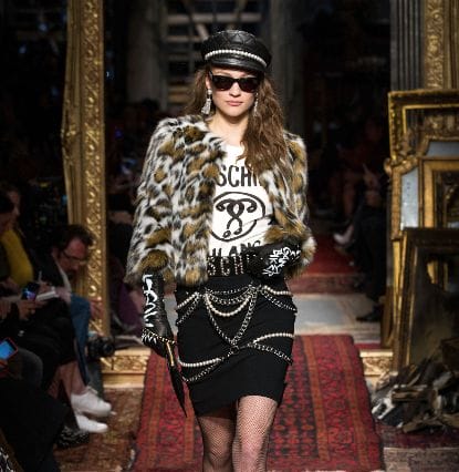 Milan Fashion Week #MFW Autumn/Winter 2016 Moschino - Harper's BAZAAR ...