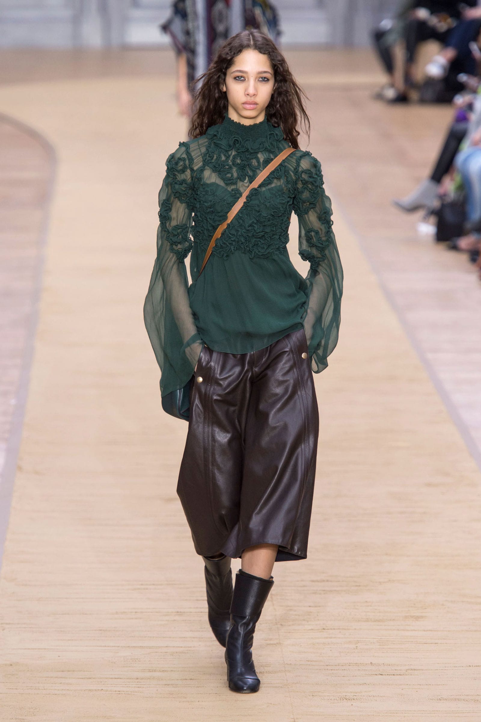 hbz-pfw-2016-chloe-34