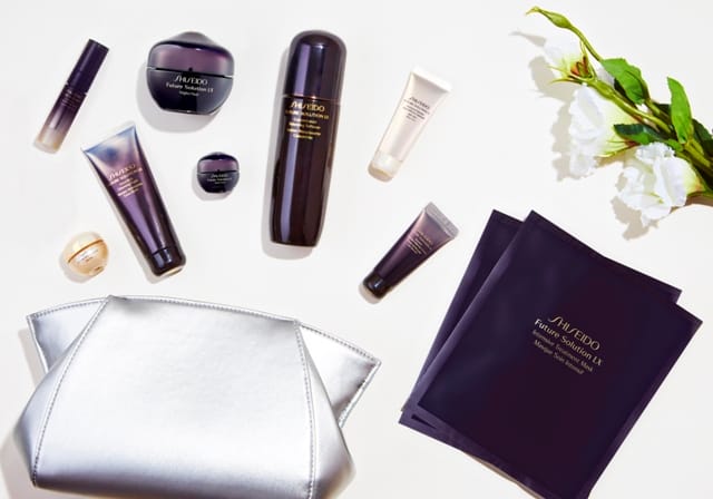 ShiseidoLuxuriousIndulgenceSet