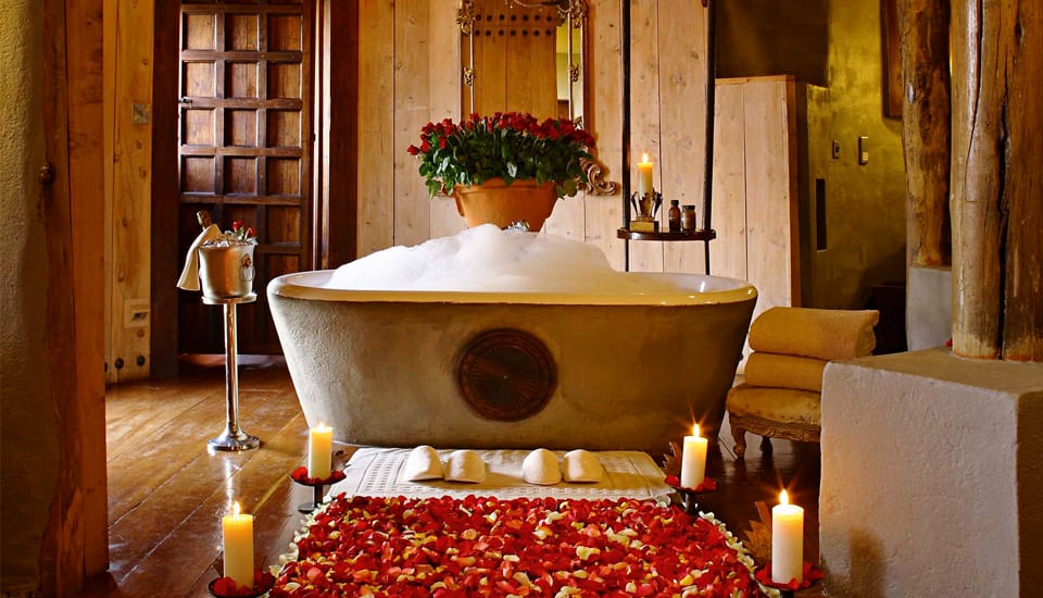 Share a sexy bath with your lover in your suite