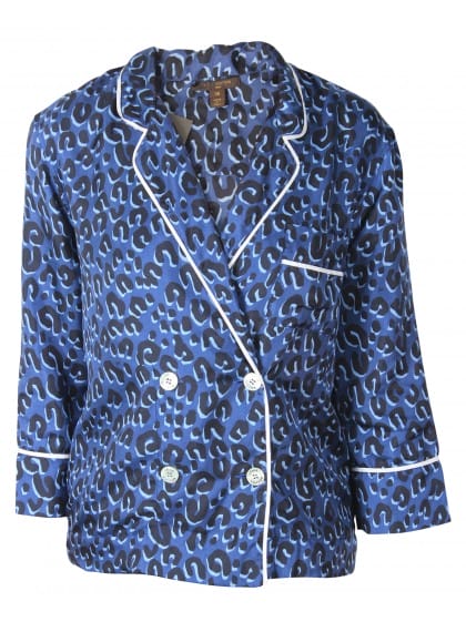 https://styletribute.com/product/vintage-trench-coat-with-native-kachina-dolls-print.html