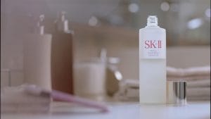 How to use facial treatment essence 