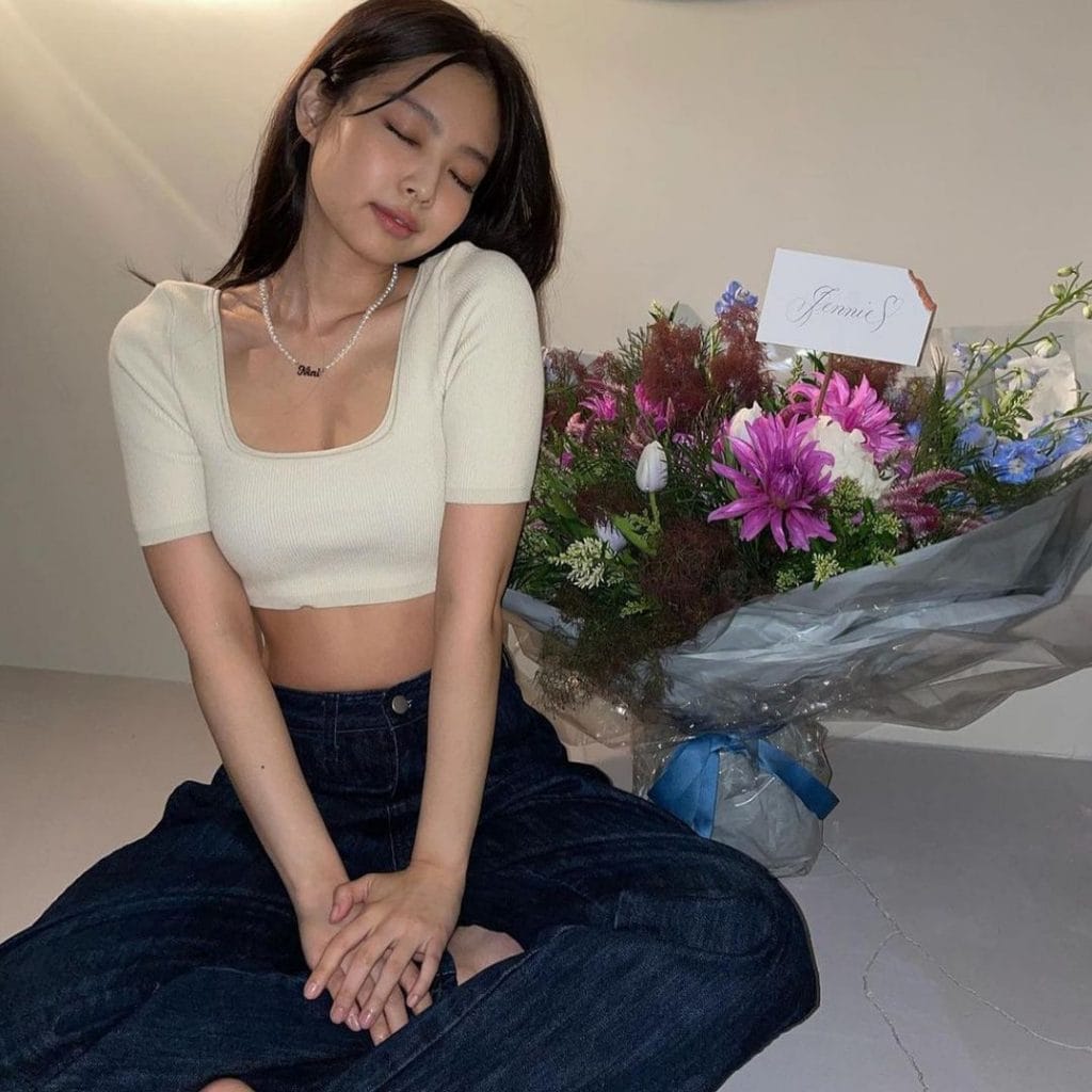Jennie’s necklace
