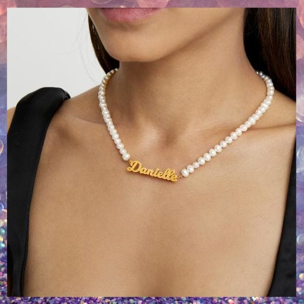 Jennie’s necklace