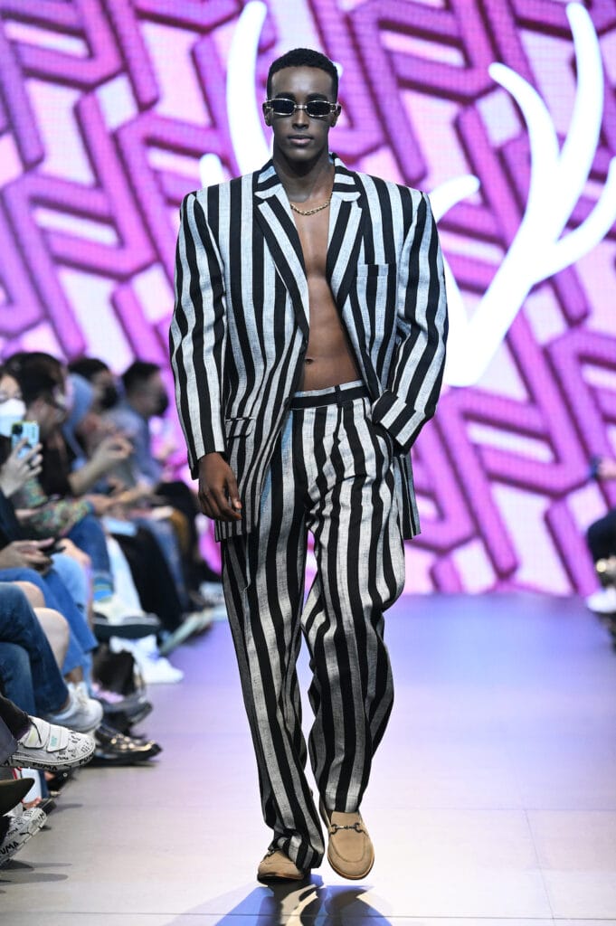 KLFW 2022