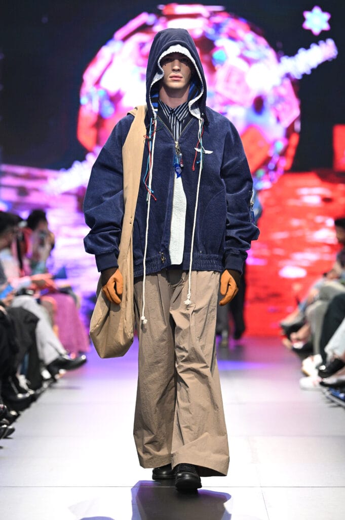 KLFW 2022