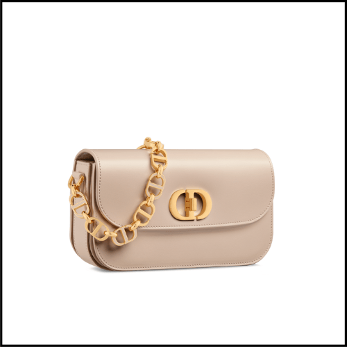 capsule wardrobe essential dior 30 montaigne bag