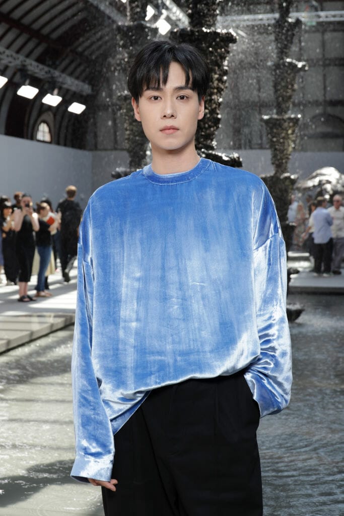Hu Yitan Asian Men at Men's Spring/Summer Fashion Week 2024