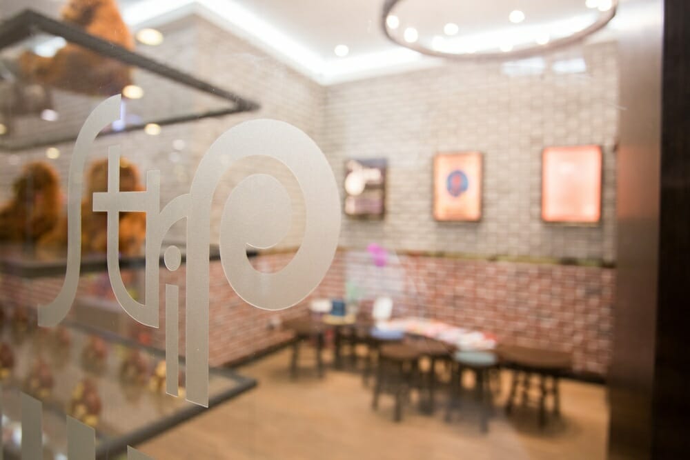 Strip's thermal shape treatment