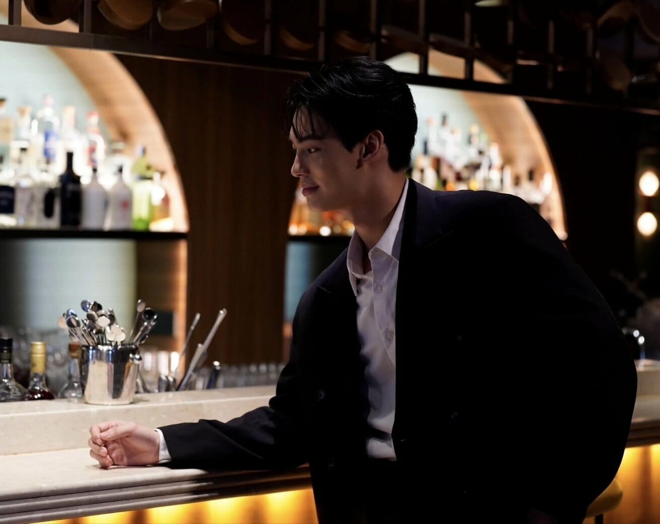 Win Metawin in 'Under Parallel Skies.'