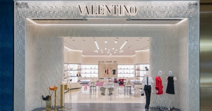 valentino opens new boutique in the exchange trx