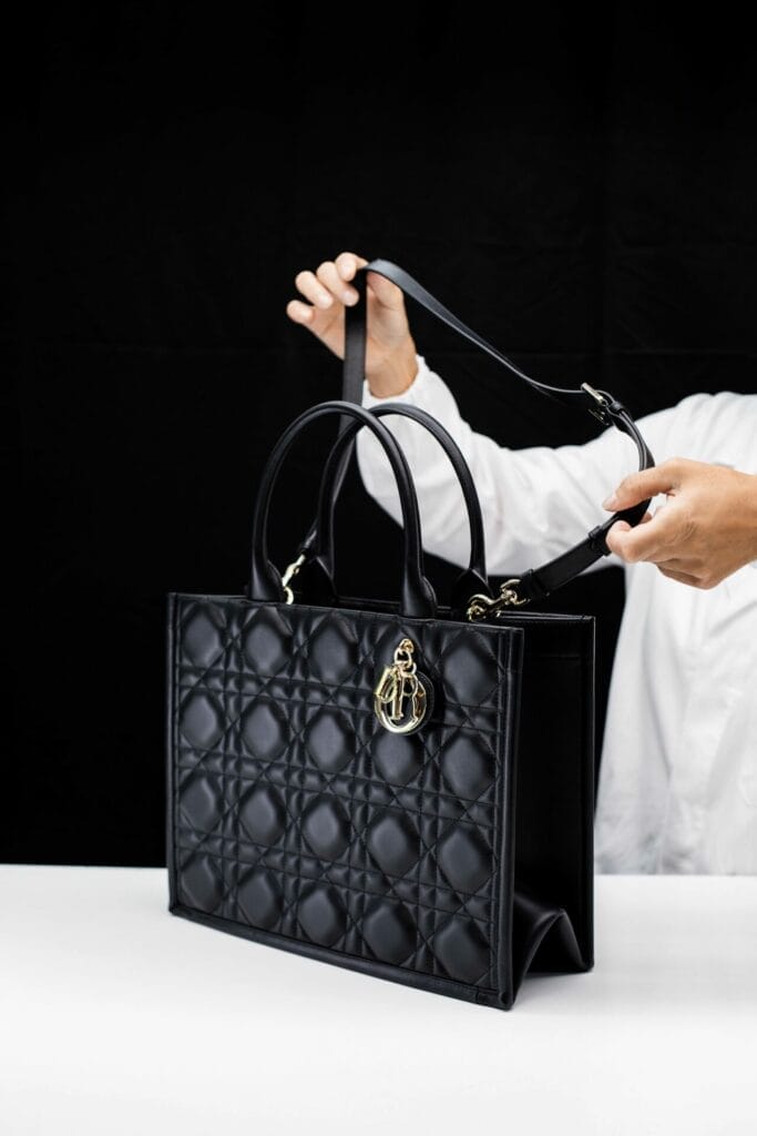 【希少】DIOR Book Tote Large Ramb Leather 希少】DIOR Book Tote Large Ramb Leather 希少】DIOR Book Tote Large