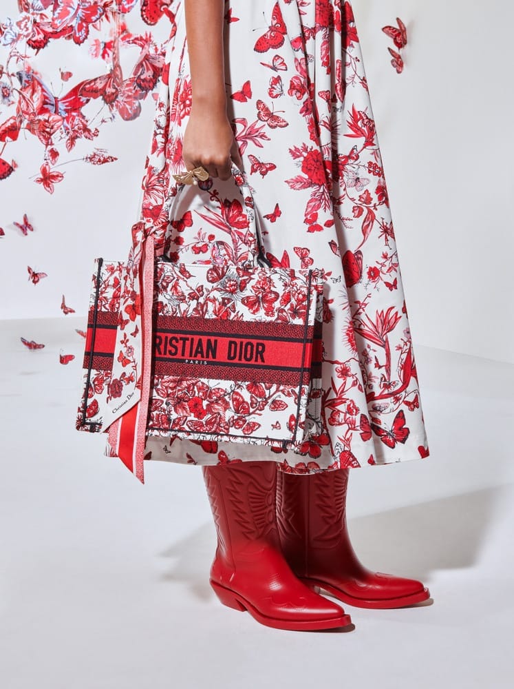 your guide to the ultimate valentine's day 2024 fashion gift guide